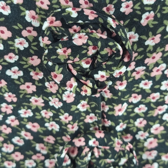 1990s Vintage Floral Mini Dress, Size Small, Black, Pink, and White - Picture 3 of 6